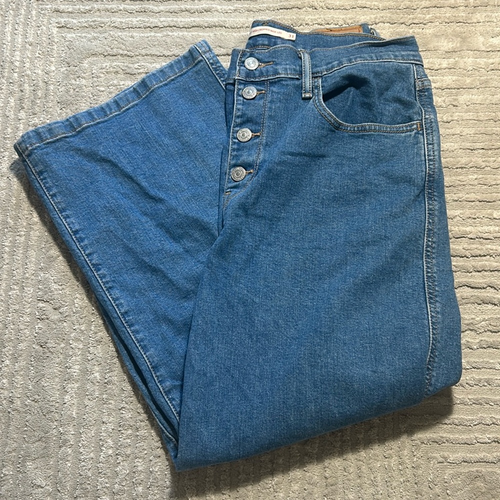 Cute Levi Jeans